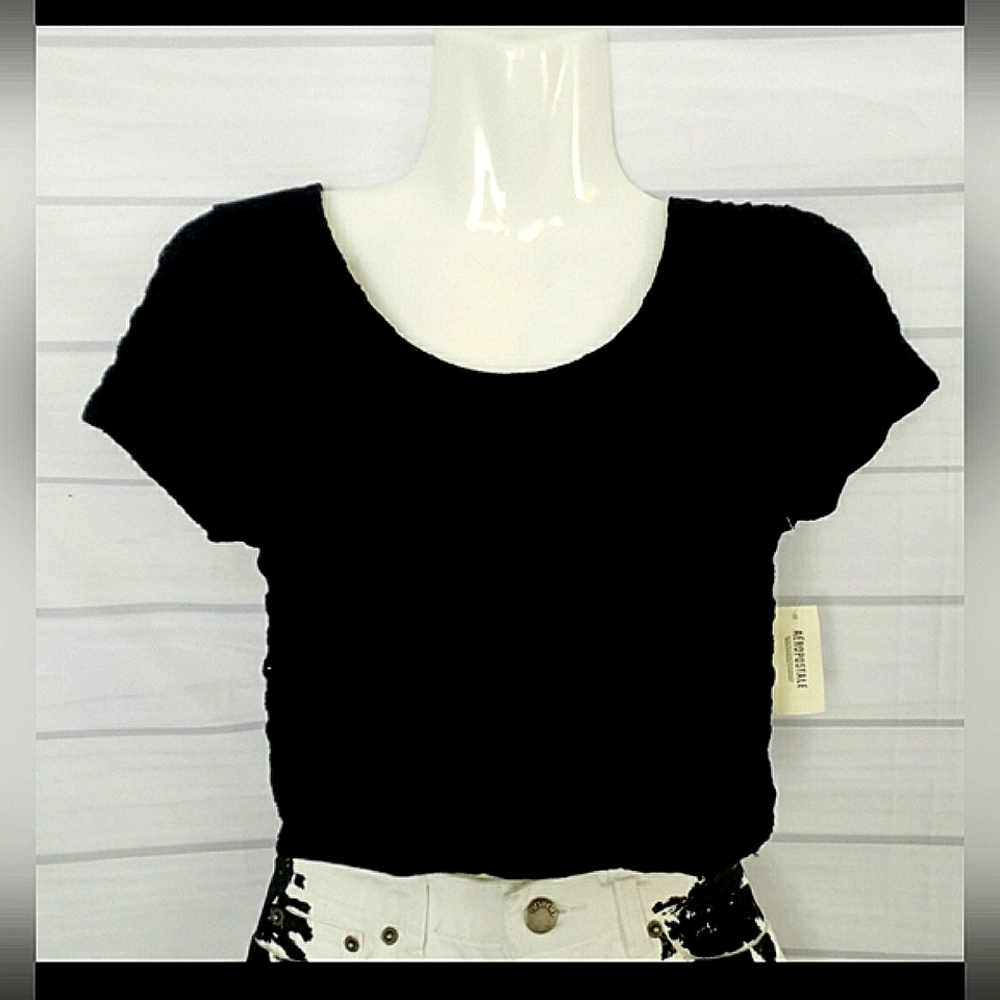 AEROPOSTALE Black Crop Tee